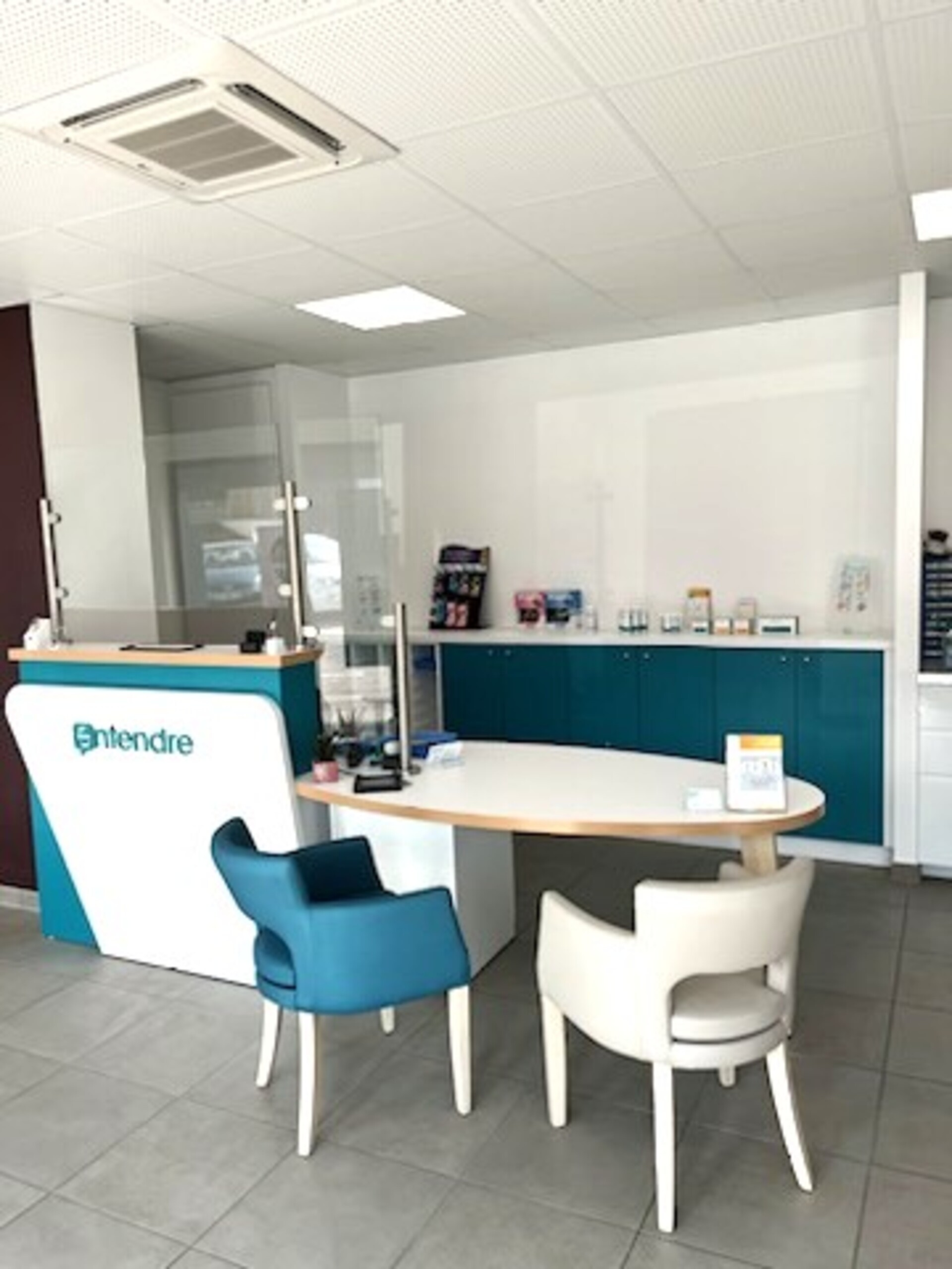 Photo Audioprothésiste Entendre Verny
